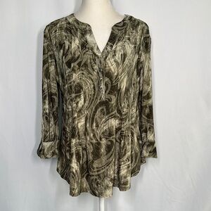 ❤️3/$30 Sami & Jo Olive Patterned Women's Top